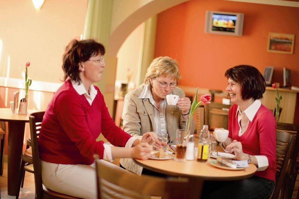 Jufa Hotel Oberwoelz-Lachtal Oberwoelz Stadt Restaurang bild